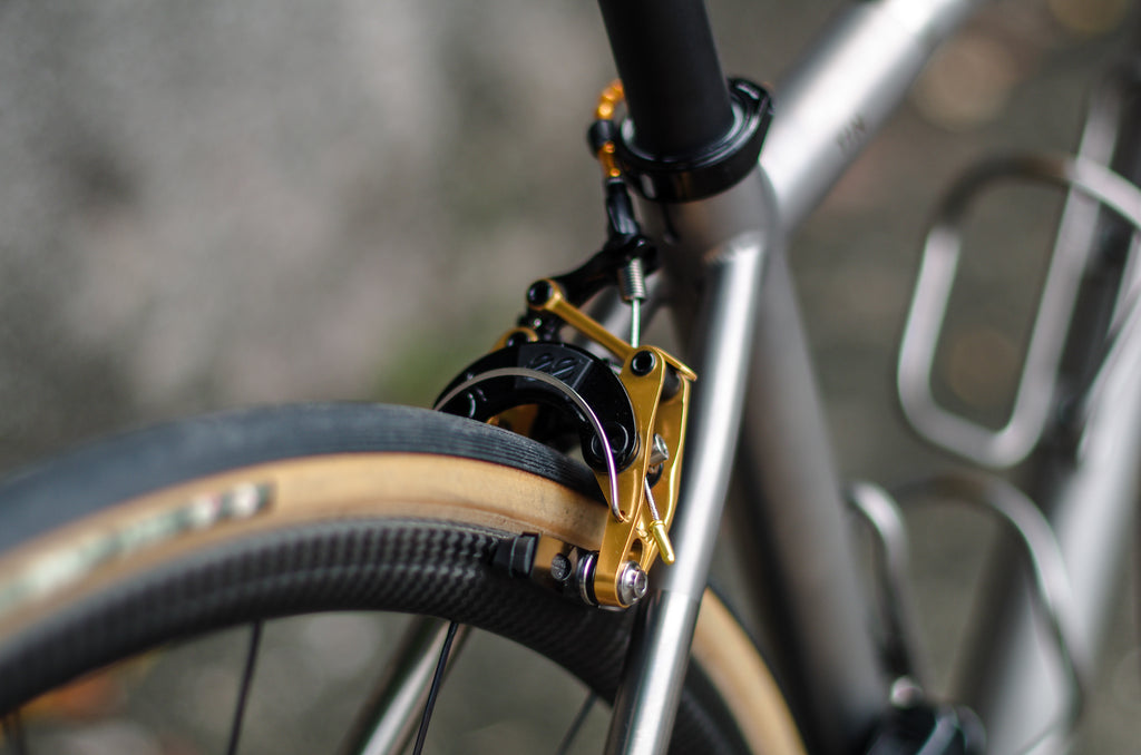 [Tin] No. 22 Bicycles Great Divide