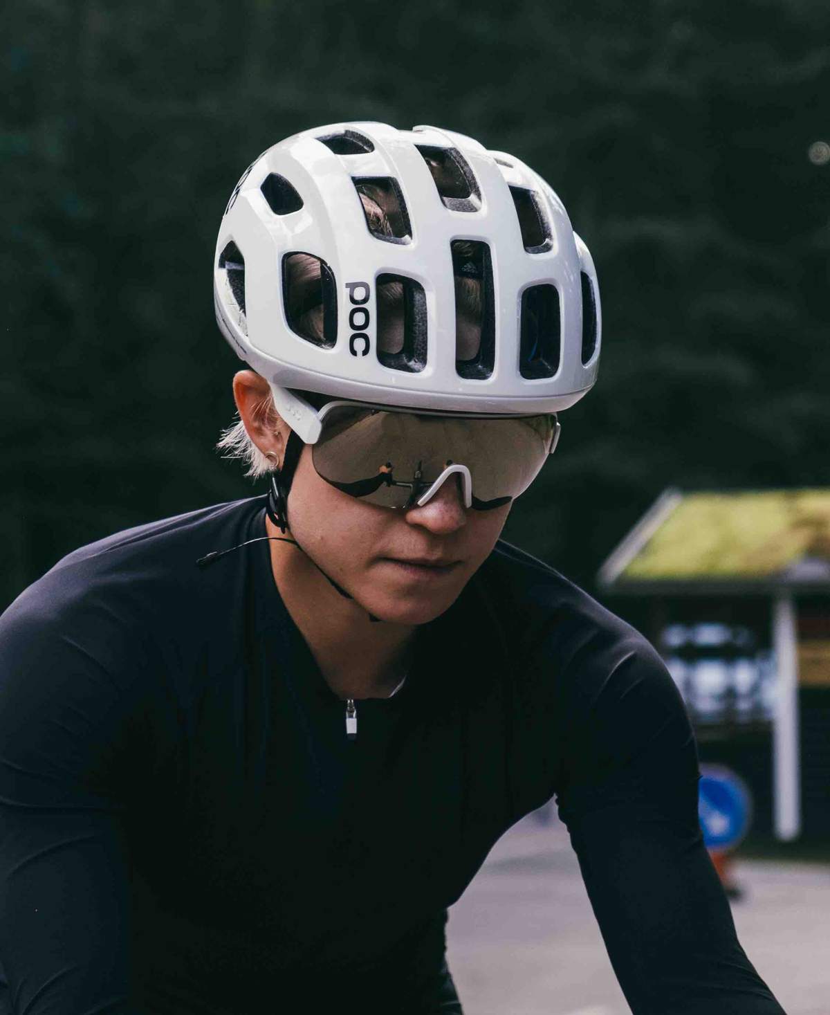 Poc ventral clearance air white