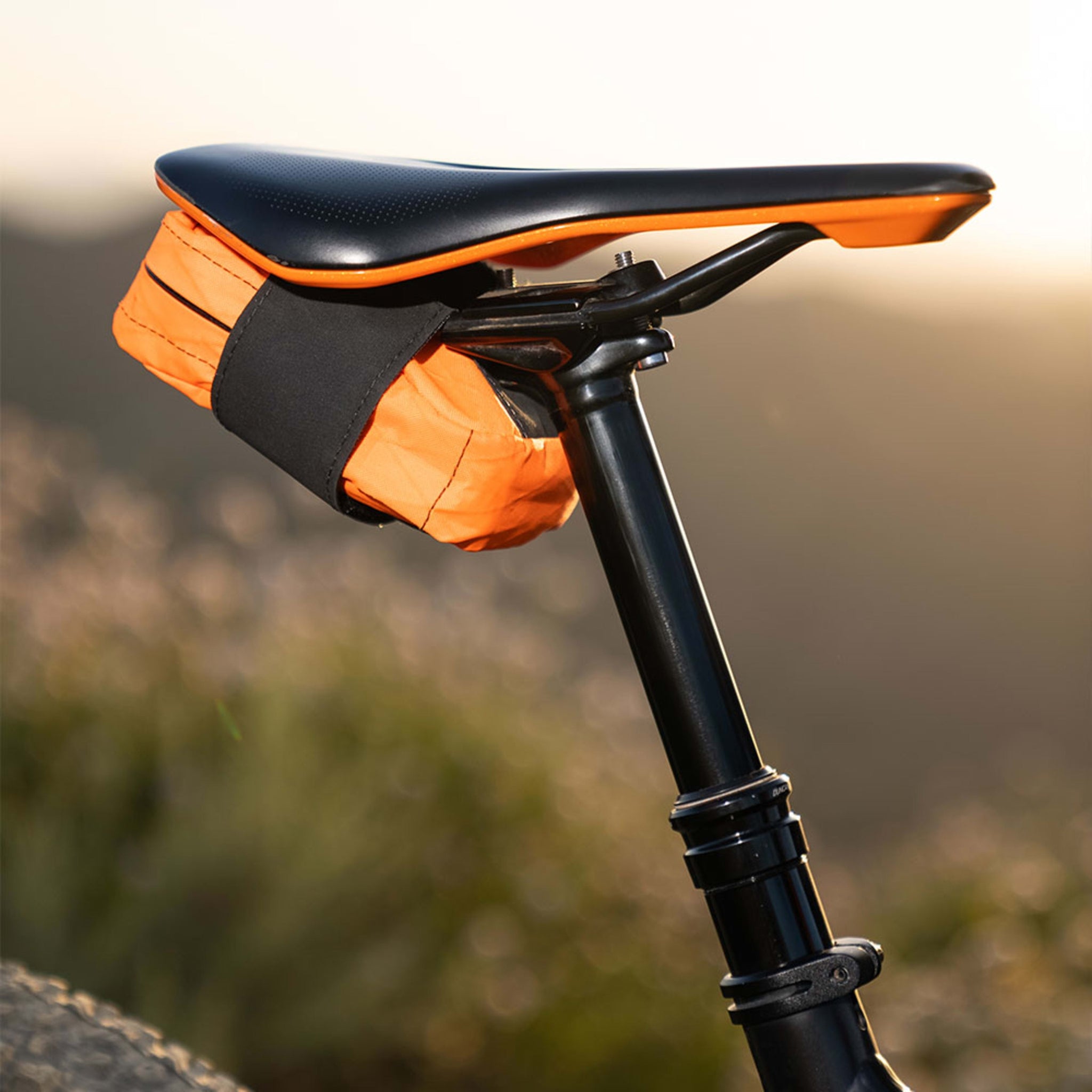 アクセサリー Multicam Cycling Waterproof Saddle Bag SaddleBag_04-Square_ea1a5f43-